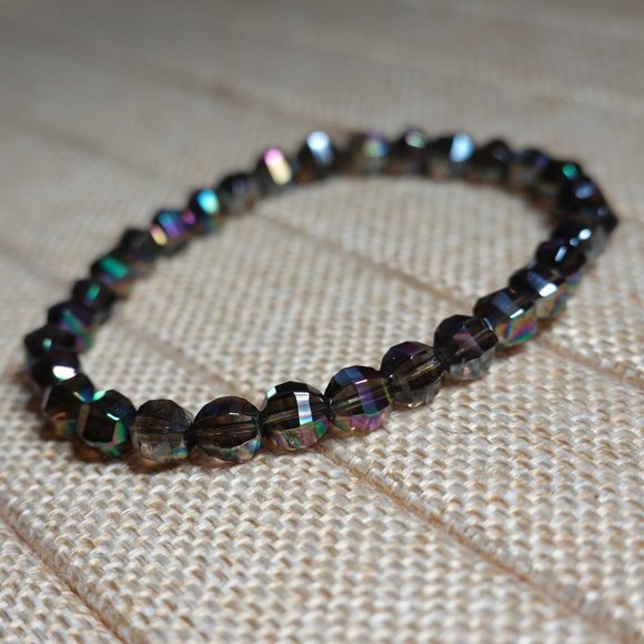(NWT) Faceted Black Rainbow Crystal Bracelet - Picture 1 of 6